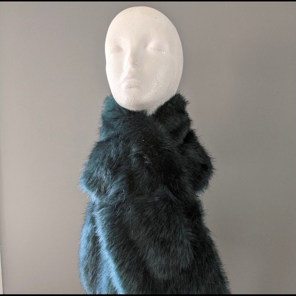 Faux Fur Scarf 🧣blue&green color - Picture 4 of 6